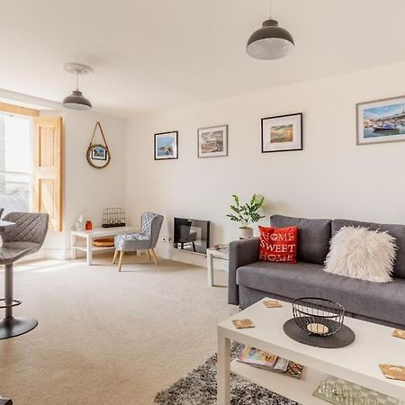 Modern Flat With Island Views In Heart Of Tenby Luaran gambar