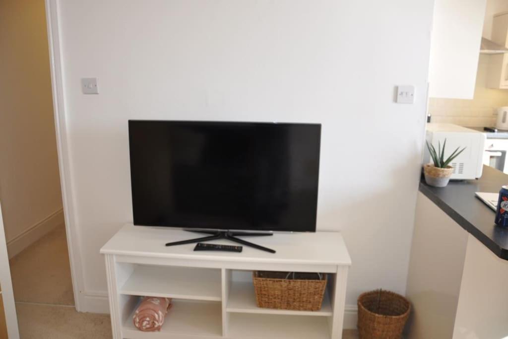 Modern Flat With Island Views In Heart Of Tenby Luaran gambar